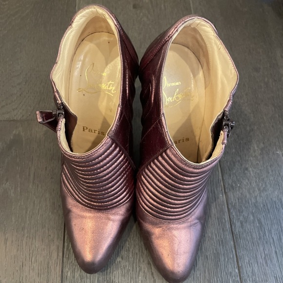 Christian Louboutin Sz 39 Fits Sz 7-8 Leather Ankle Boots Purple 4.5" heel - Picture 2 of 6
